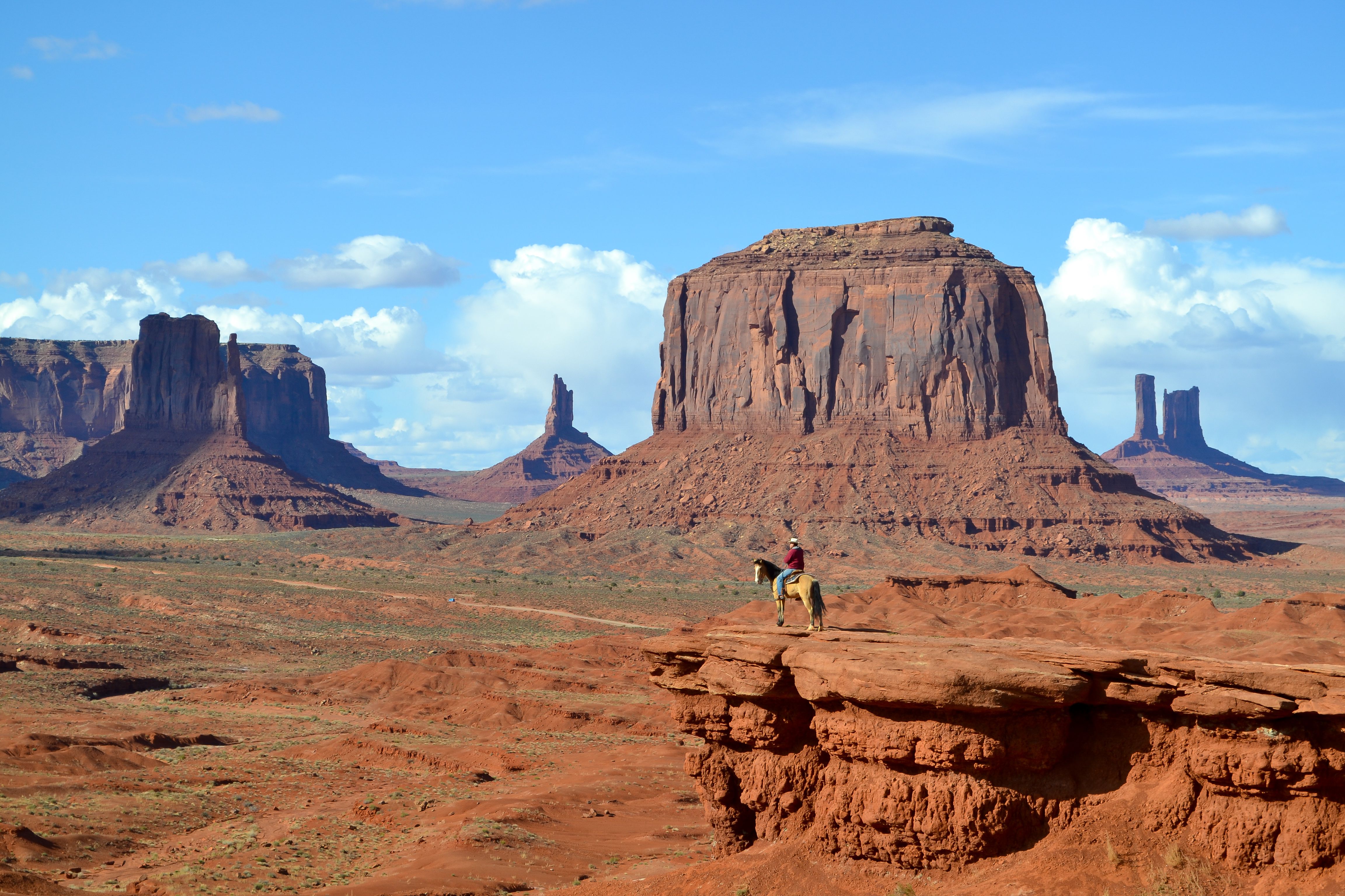 Monument valley. Долина Monument Valley. Парк Долина монументов. Олжато монумент Вэлли. Monument Valley National Park знаменитые достопримечательности.